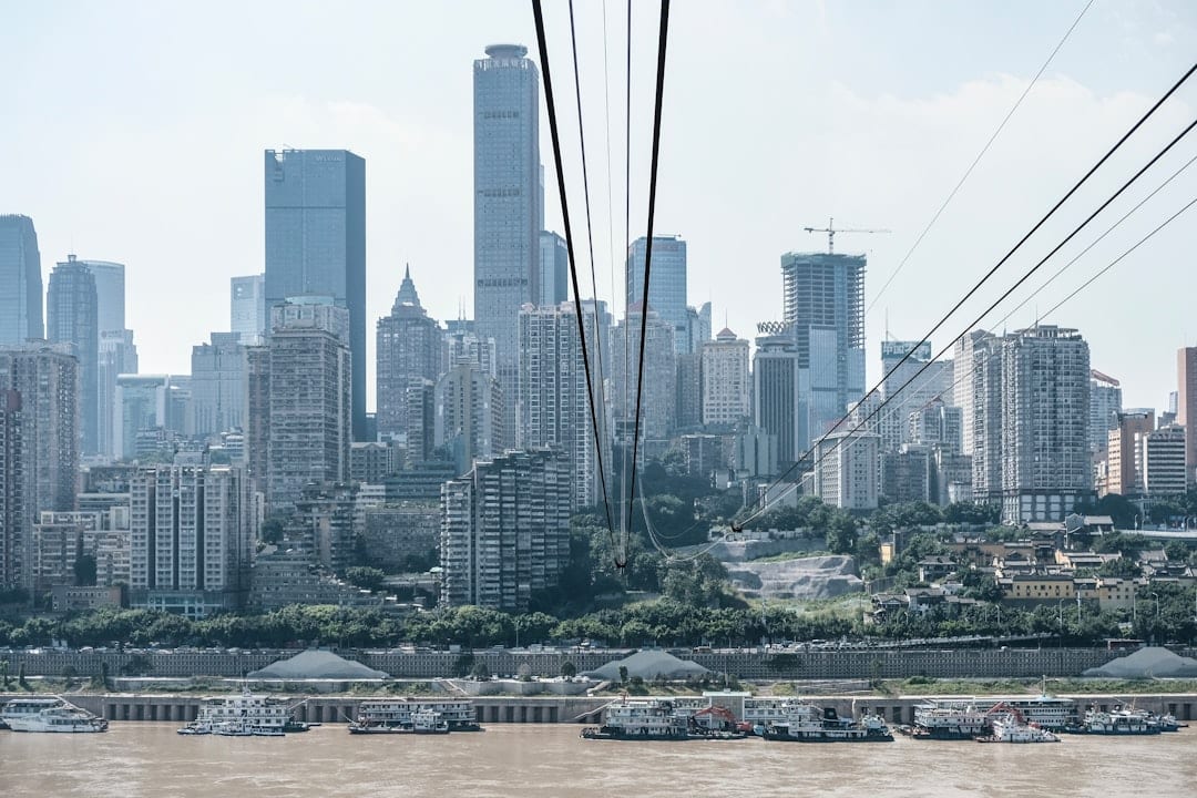 重庆城市天际线与长江景观