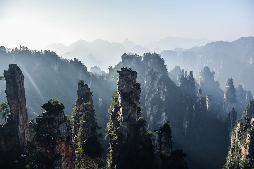 張家界絕美山巒景觀